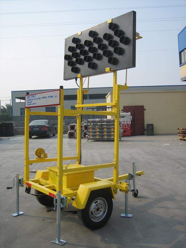 Traffic Solar Sign Arrow Board Trailer